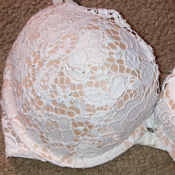 Victoria’s Secret Lace overlay Push Up Bra Bundle - Picture 8 of 9